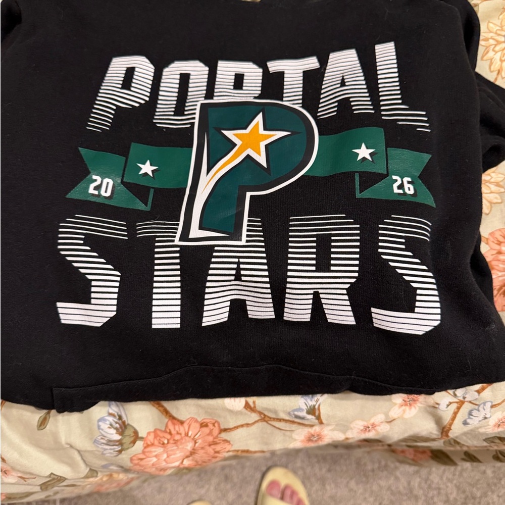 Portal Stars Black Graphic Sweatshirt size XL